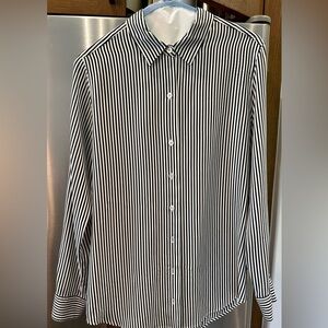 Equipment Femme Essential Silk Stripe Shirt
